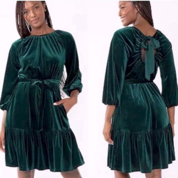 Draper James Green Velvet Dress With Tie Key Hole Back Size 3X NWT P2P 31 In - Picture 1 of 4